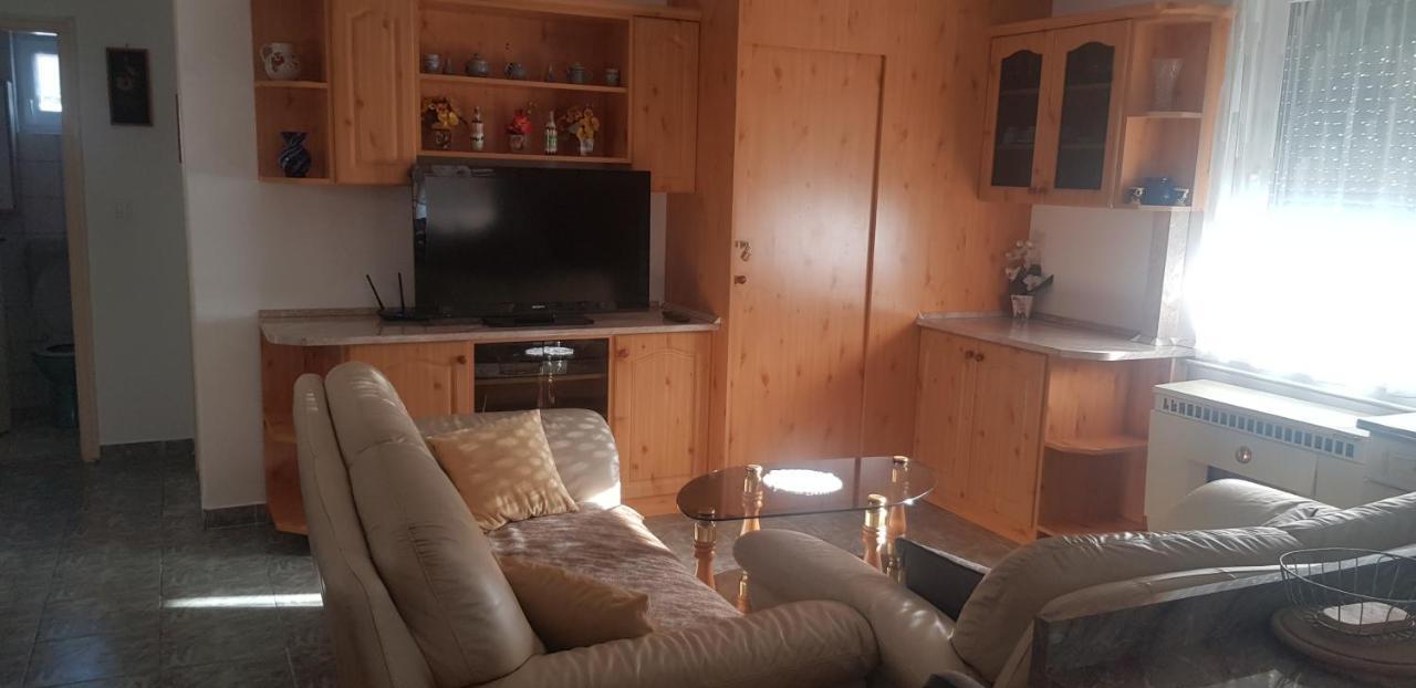 Harmónia Vendégház Poroszló Extérieur photo